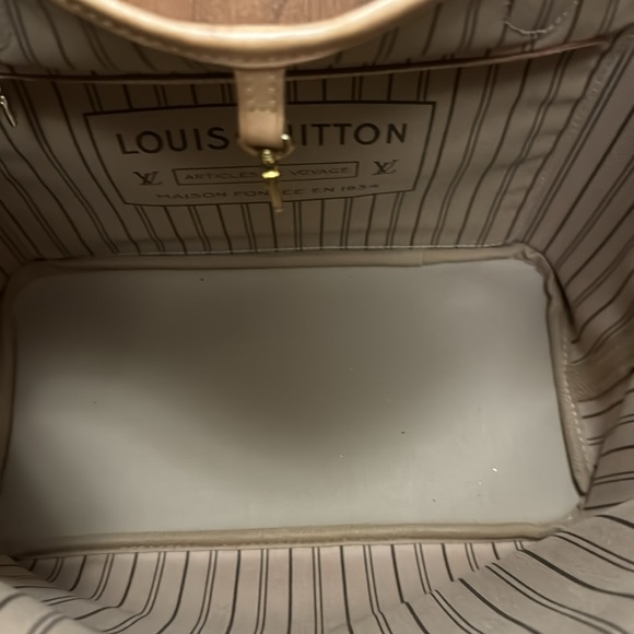 Excellent Neverfull bag with matching pouchette and wallet! - Picture 3 of 14